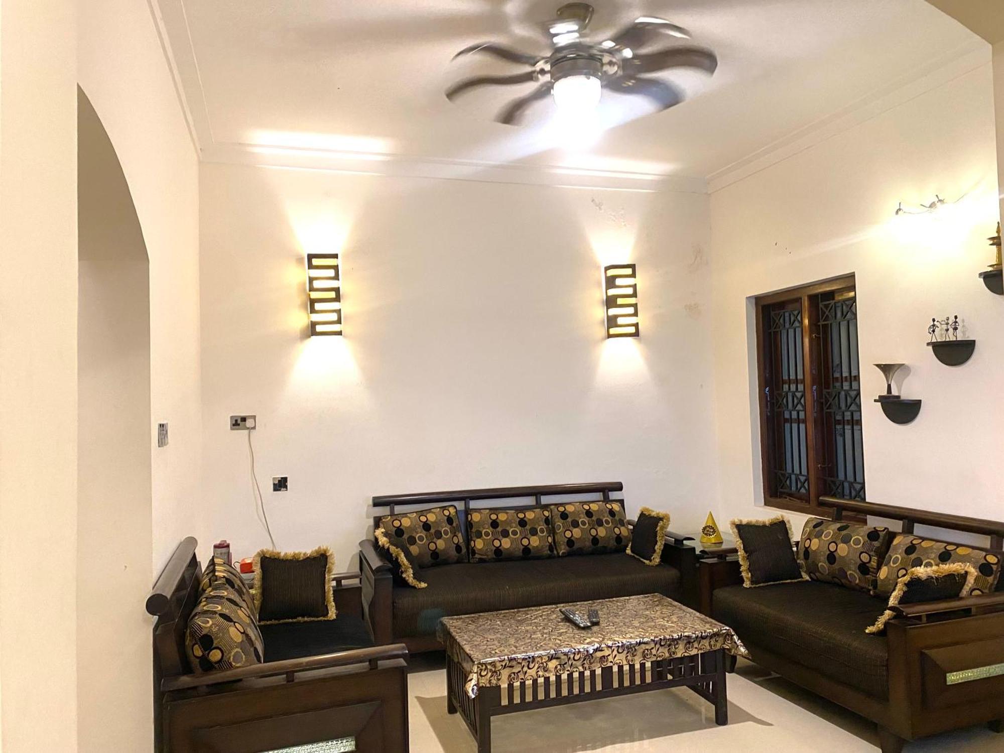 "Radhas" 4Br Villa In Gated Spring Field Community, カンヌール エクステリア 写真